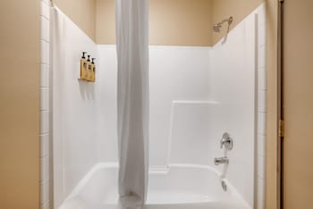 Standard Room, 1 King Bed, Non Smoking, Refrigerator & Microwave