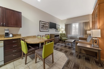 Standard Apartment, 1 King Bed, Non Smoking, Kitchen (Full Kitchen)