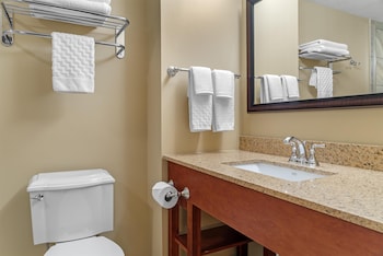 Suite, 2 Queen Beds, Non Smoking, Refrigerator & Microwave (Two Story Loft)