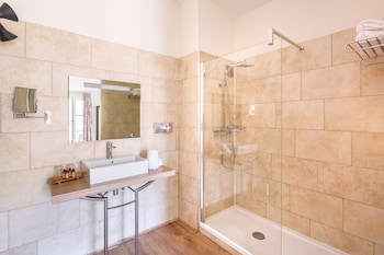 Superior Room, 1 Queen Bed, Non Smoking, Terrace