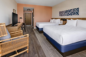 Room, 2 Queen Beds, Accessible (3x3 Shower)