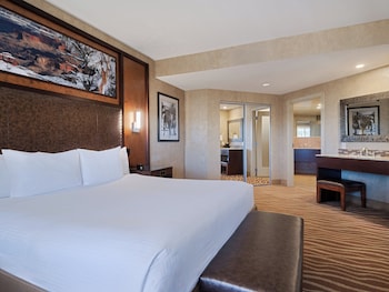 Suite, 1 Bedroom, Balcony
