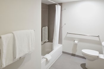 Suite, 1 Bedroom, Balcony, Pool View