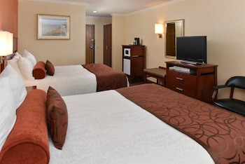 Standard Room, 2 Queen Beds, Non Smoking, Balcony (Fees apply over 2 adults)