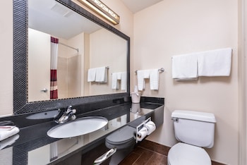 Deluxe Room, 2 Queen Beds (Smoke Free)