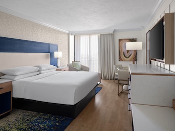 Room, 1 King Bed (Mobility Accessible, Roll-In Shower)
