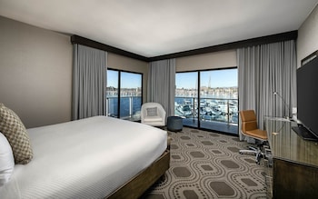 Suite (Captain's)