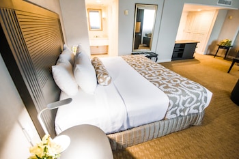 Junior Suite, 1 King Bed