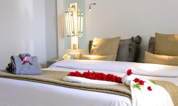 Senior Suite