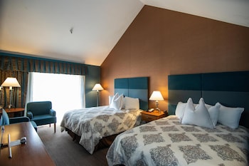 Deluxe Room, 2 Queen Beds, Non Smoking, Balcony
