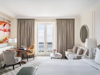 Premier Harbour Terrace