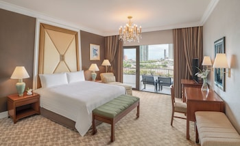 Deluxe Suite (Krungthep Wing)