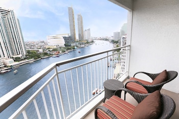 Premier Room, 1 King Bed, Balcony