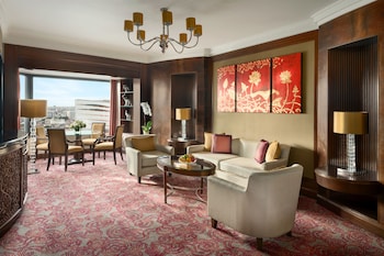 Suite, 1 King Bed, River View (SL Exec)