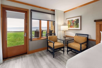 Room, 2 Queen Beds, Non Smoking, Patio (Water View)