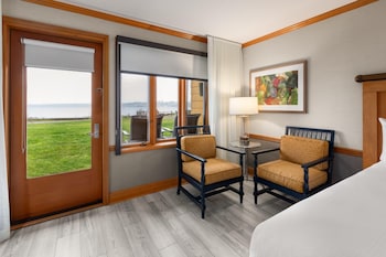 Room, 2 Queen Beds, Non Smoking, Patio (Water View)