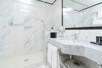 Classic Double or Twin Room