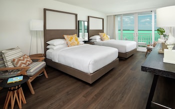 Room, 2 Queen Beds, Oceanfront