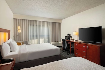Room, 2 Queen Beds
