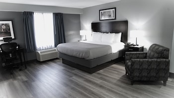 Room, 1 King Bed, Smoking