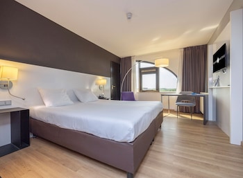 Comfort Double Room (with Shower)