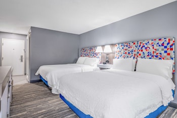 Room, 2 Queen Beds, Non Smoking