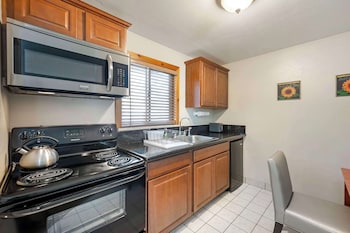 Suite, Multiple Beds, Non Smoking, Balcony