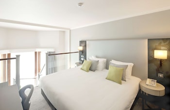 Suite, 1 Queen Bed with Sofa bed (Duplex)