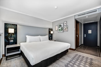 Duplex, Multiple Beds (Duplex)