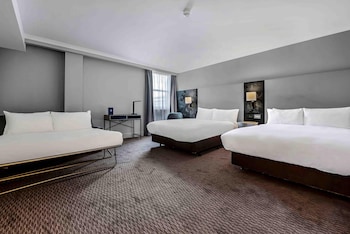 Deluxe Room, Multiple Beds