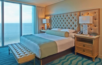 Suite, 1 King Bed with Sofa bed, Kitchenette (Spacious, Upper Floor, Gulf Front)