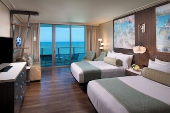 Suite, Multiple Beds, Kitchenette (Superior View, Gulf Front)