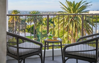 Hospitality Coastal Suite