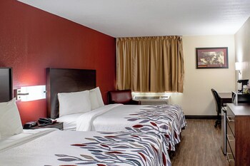 Deluxe Room, 2 Queen Beds (Smoke Free)