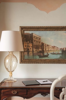 Junior Suite, Lagoon View (with Balcony or Terrace)