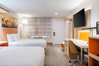 Room, 2 Queen Beds, Accessible, Non Smoking (Mobility,Tub w/Grab Bars)
