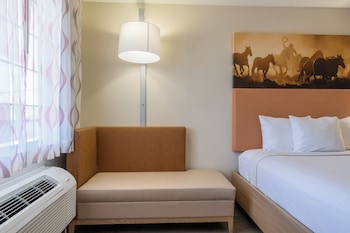 Standard Room, 2 Queen Beds, Non Smoking