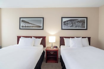 Room, 2 Double Beds (Run of House, 2 Double Beds)