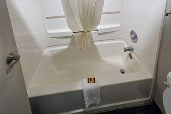 Standard Room, 2 Queen Beds, Non Smoking