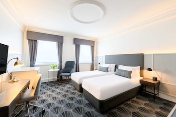 Deluxe Station View Room King or Twin