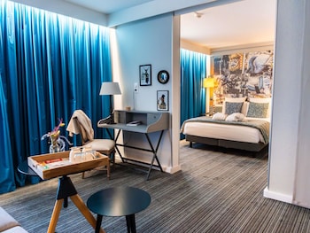 Junior Suite, 1 Double Bed with Sofa bed