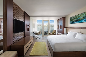 Sirene, Age 21 Only, 2 adults only, Gulf View Guest room, 1 King