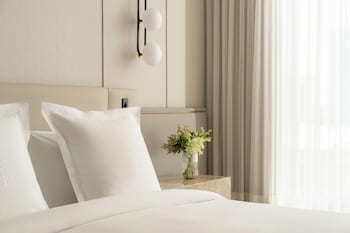 Superior, One King Bed, Accessible