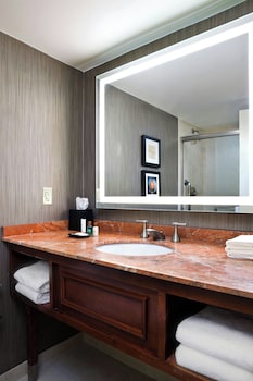 Suite, 1 King Bed