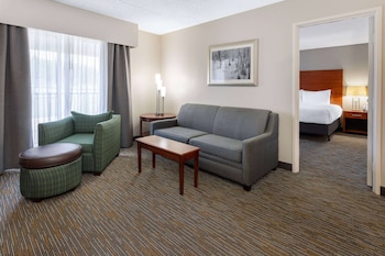 Suite, 1 Bedroom, Accessible, Non Smoking (Mobility/Hearing, Roll-In Shower)