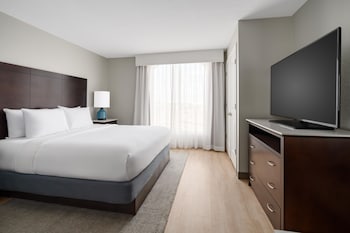 Suite, 1 King Bed with Sofa bed, Balcony