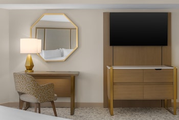 Room, 2 Double Beds, Accessible, Microwave (Mobility & Hearing)