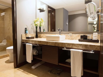 Superior Room, 1 Queen Bed