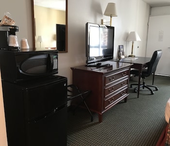 Standard Room, 1 Queen Bed