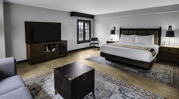 Room, 1 King Bed, Corner